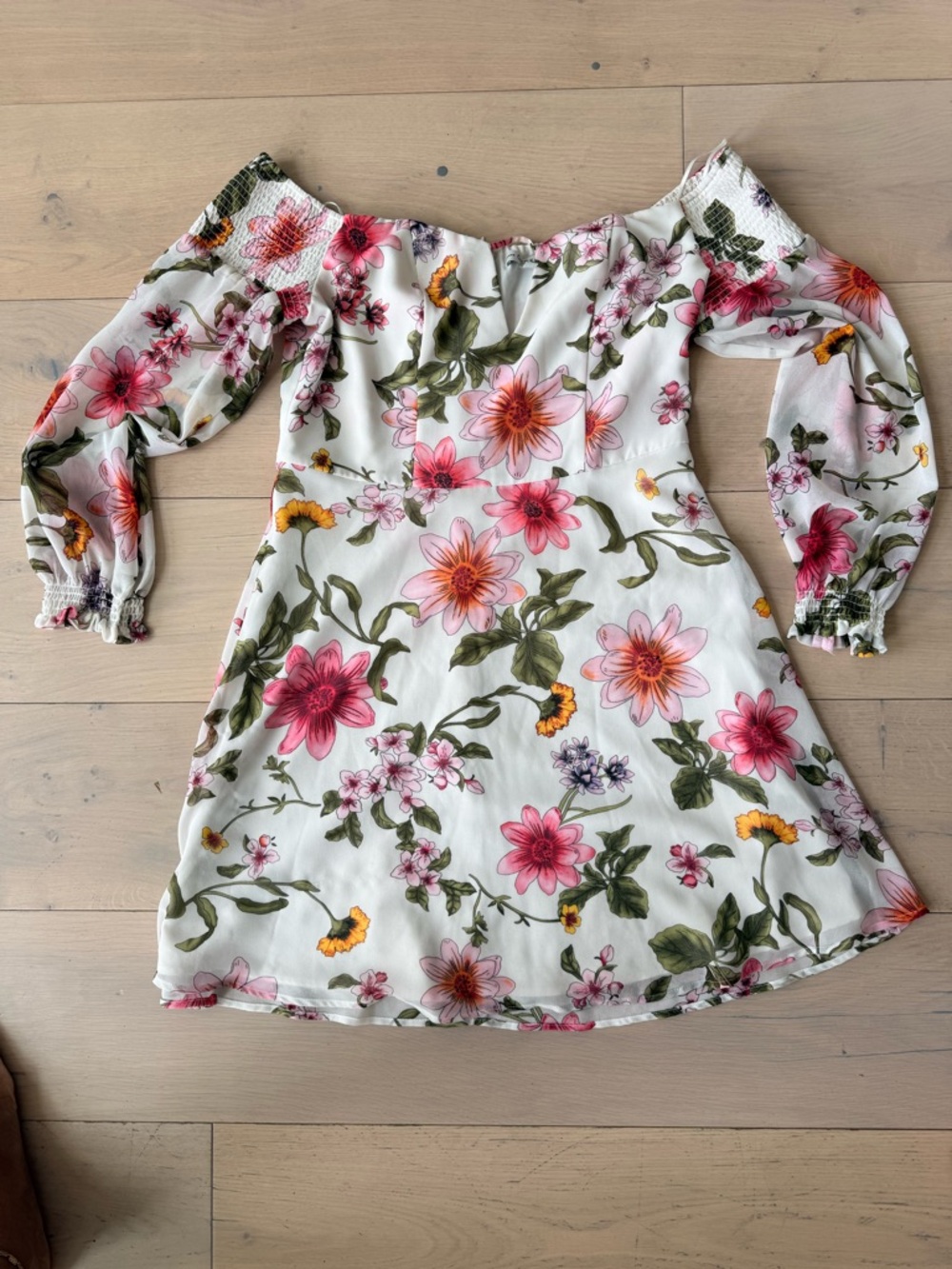 Guess White Floral Off-Shoulder Dress with Pink and Green Print